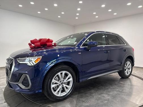 2023 Audi Q3 45 S line Premium