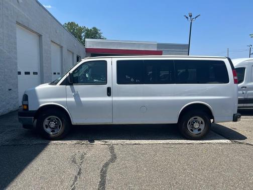 2018 Chevrolet Express 2500 LT