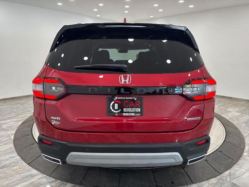 2023 Honda Pilot Touring