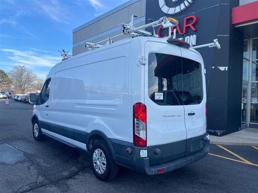 2018 Ford Transit-250 148 WB Medium Roof Cargo