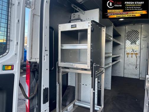 2018 Ford Transit-250 148 WB Medium Roof Cargo
