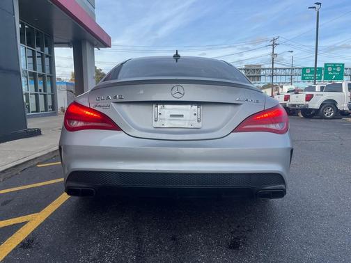 2015 Mercedes-Benz CLA-Class Base