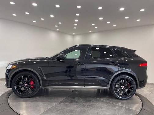 2020 Jaguar F-PACE SVR