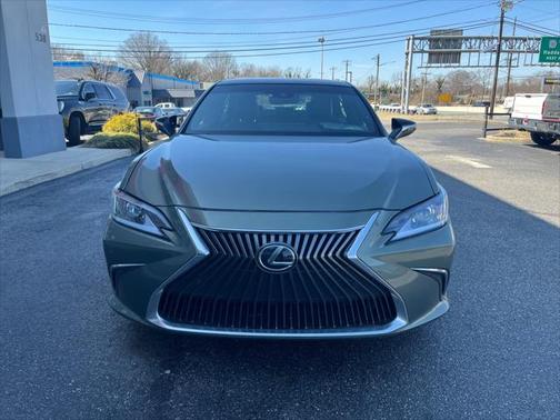 2022 Lexus ES 350 Base