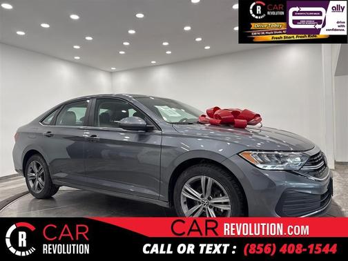 Platinum Gray Metallic 2024 Volkswagen Jetta 1.5T SE