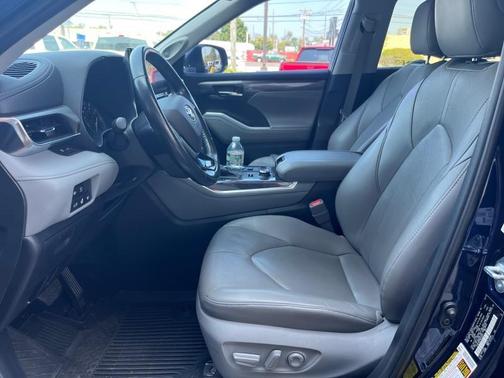 2021 Toyota Highlander Limited