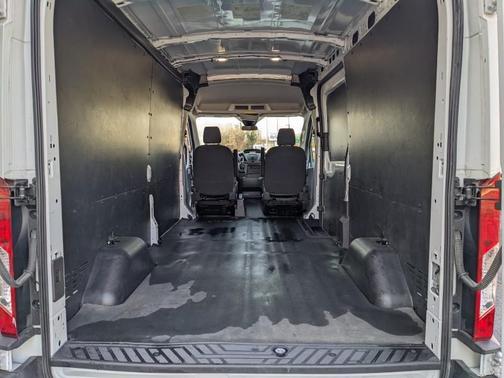 2019 Ford Transit-250 148 WB Medium Roof Cargo