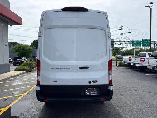 2022 Ford Transit-250 Base
