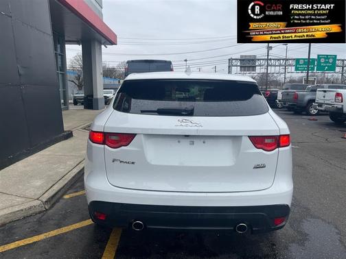 2018 Jaguar F-PACE 30t Premium