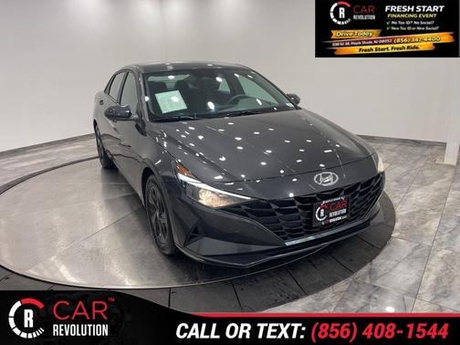 2021 Hyundai ELANTRA SEL