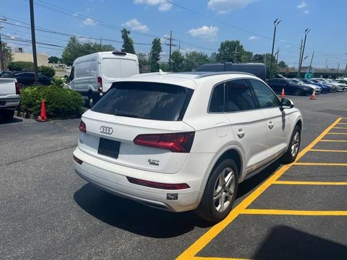 2018 Audi Q5 2.0T Premium Plus