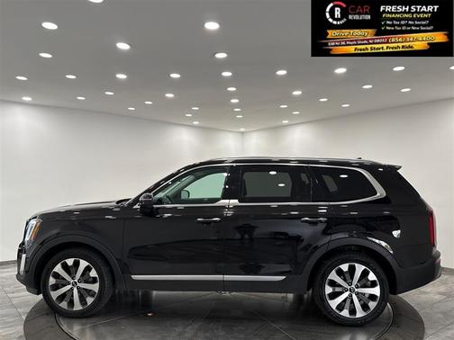 Black 2021 Kia Telluride S