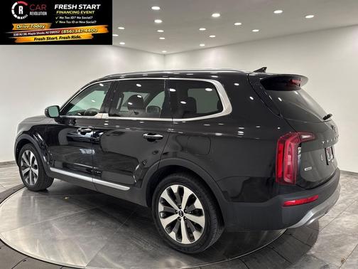 2021 Kia Telluride S