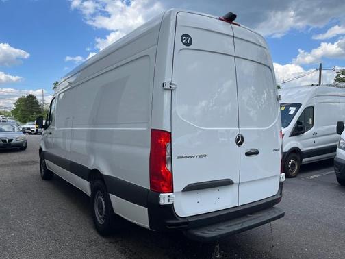 2023 Mercedes-Benz Sprinter 2500 HR