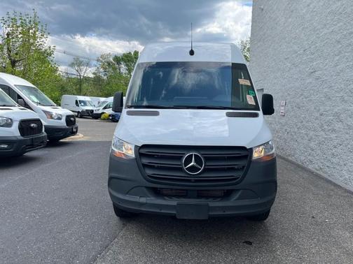 2023 Mercedes-Benz Sprinter 2500 HR