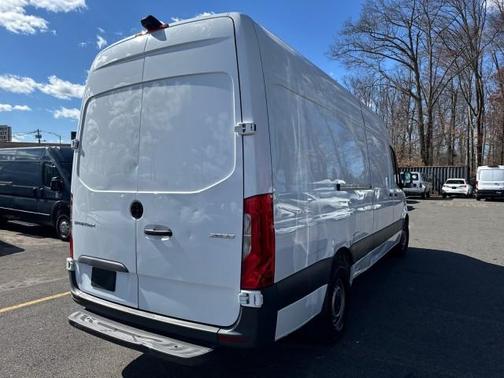 2023 Mercedes-Benz Sprinter 2500 HR GAS 170''