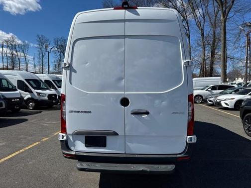 2023 Mercedes-Benz Sprinter 2500 HR GAS 170''
