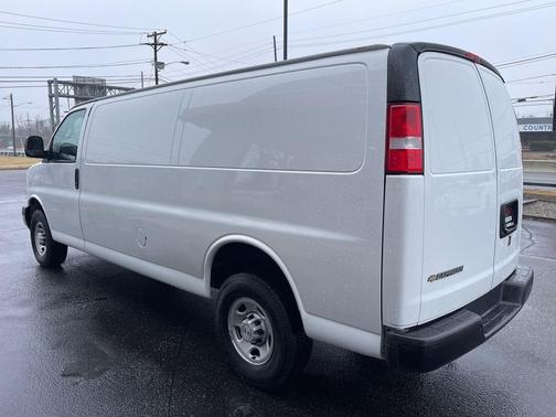 2023 Chevrolet Express 2500 Work Van