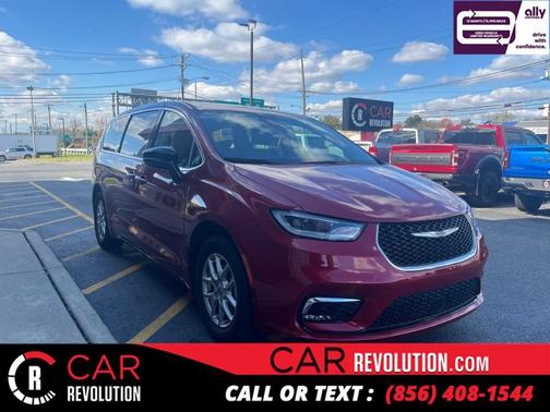 2024 Chrysler Pacifica Touring-L