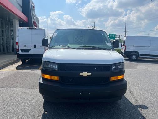 2022 Chevrolet Express 2500 Work Van