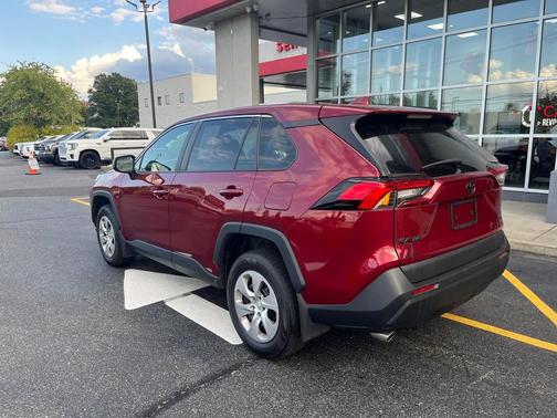 2023 Toyota RAV4 LE