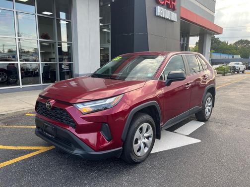 2023 Toyota RAV4 LE