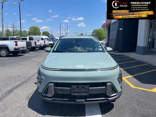 Green 2024 Hyundai KONA SEL