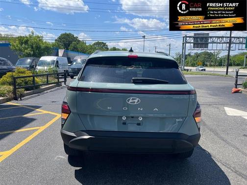 Green 2024 Hyundai KONA SEL