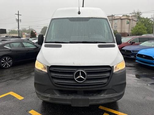 2023 Mercedes-Benz Sprinter 2500 HR GAS 170''