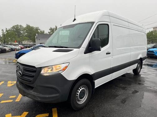 2023 Mercedes-Benz Sprinter 2500 HR GAS 170''