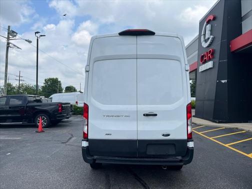 2022 Ford Transit-250 Base
