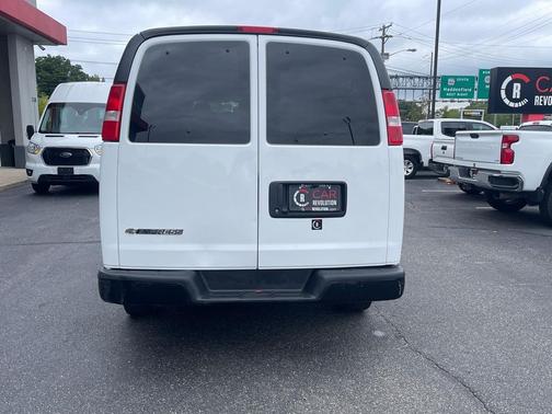 2023 Chevrolet Express 3500 LS