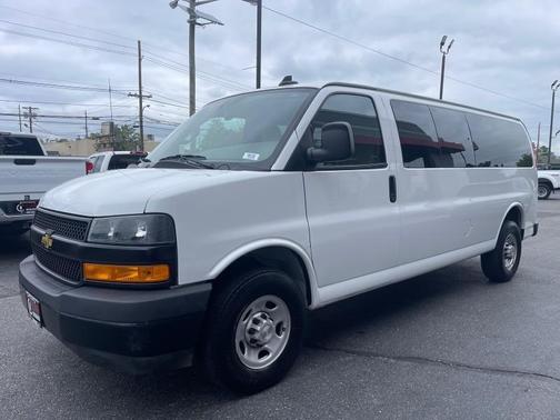 2023 Chevrolet Express 3500 LS