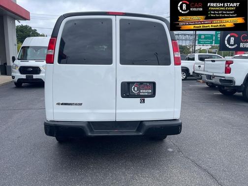 2023 Chevrolet Express 3500 LS