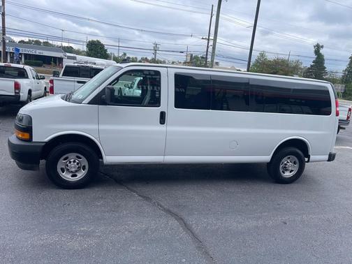 2023 Chevrolet Express 3500 LS
