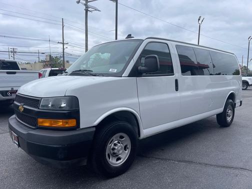2023 Chevrolet Express 3500 LS