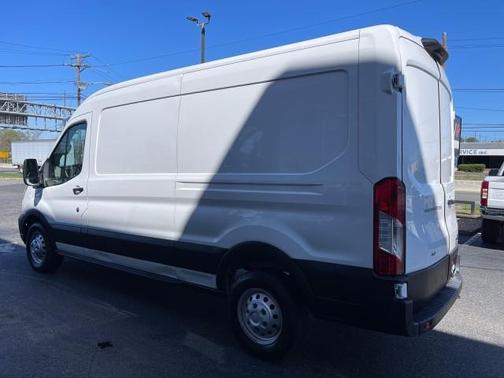 2022 Ford Transit-250