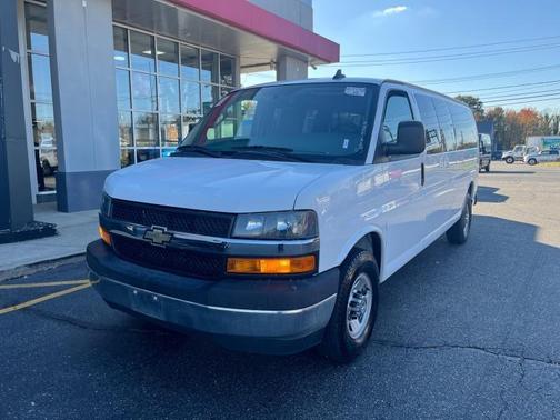 2017 Chevrolet Express 3500 LT
