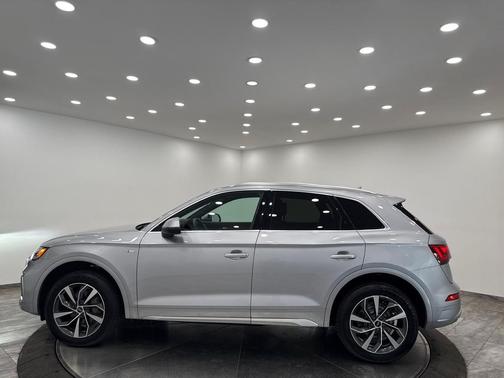 2022 Audi Q5 45 S line quattro Premium