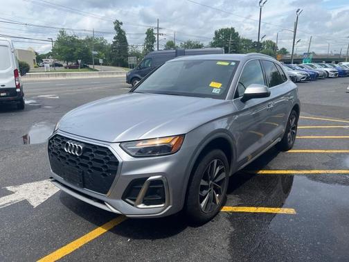 2022 Audi Q5 45 S line quattro Premium