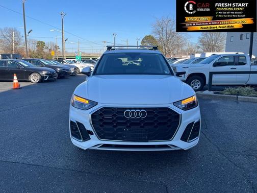 2022 Audi Q5 45 S line quattro Premium
