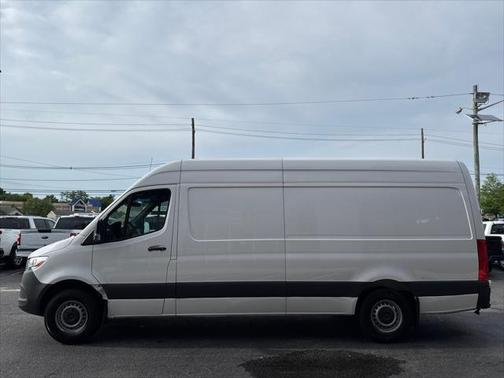 2023 Mercedes-Benz Sprinter 2500 HR