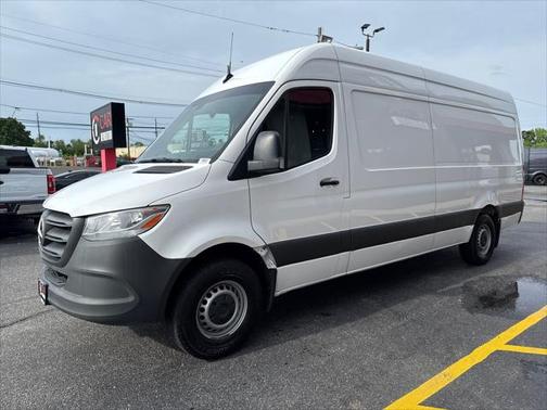 2023 Mercedes-Benz Sprinter 2500 HR