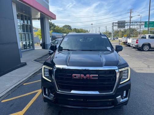 2022 GMC Yukon SLE