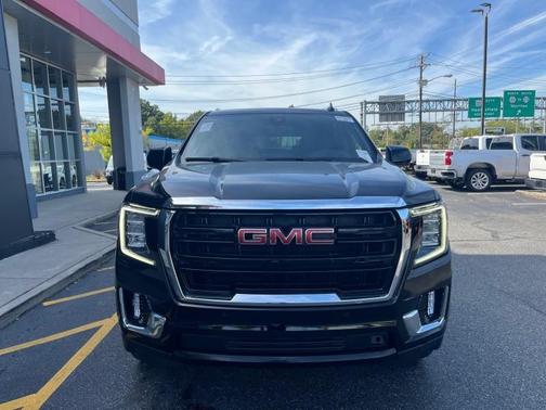2022 GMC Yukon SLE