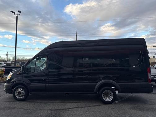 2022 Ford Transit-350 Base