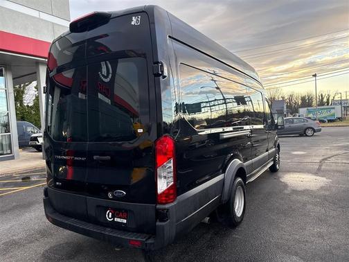 2022 Ford Transit-350 Base