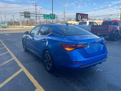2024 Nissan Sentra SV
