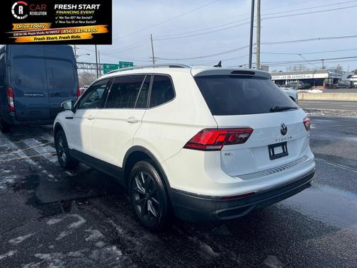 2022 Volkswagen Tiguan 2.0T SE