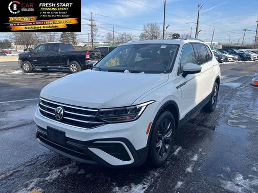2022 Volkswagen Tiguan 2.0T SE